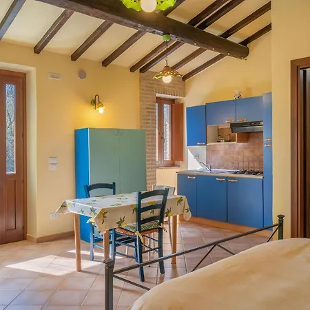 Il Giuncheto Apartments, Pool, Umbrian Countryside * Perugia