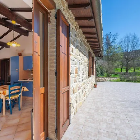 Il Giuncheto Apartments, Pool, Umbrian Countryside