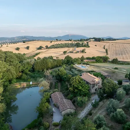 Il Giuncheto Apartments, Pool, Umbrian Countryside