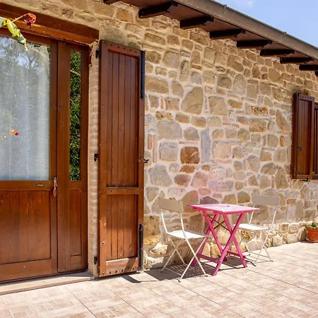 Il Giuncheto Apartments, Pool, Umbrian Countryside
