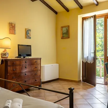 Il Giuncheto Apartments, Pool, Umbrian Countryside Perugia