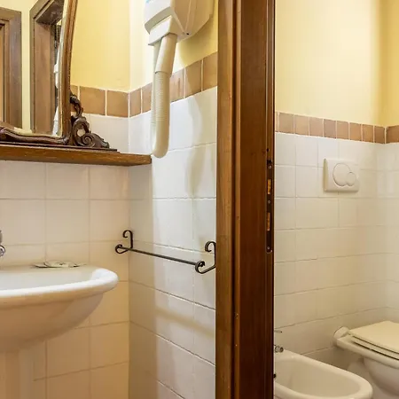 Il Giuncheto Apartments, Pool, Umbrian Countryside